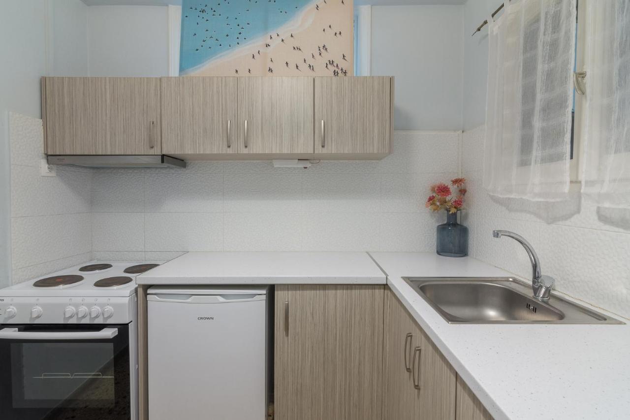 Kerameikos Metro Apartment For 4 Athens Ngoại thất bức ảnh